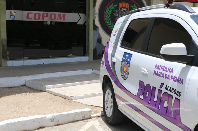 Homem embriagado agride ex-mulher em via pública e acaba preso em Arapiraca