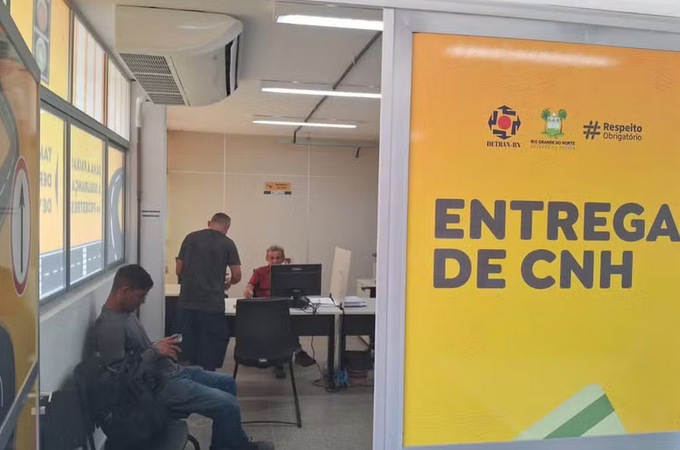 Governo lança aplicativo com aulas gratuitas para CNH e oficializa novas regras nesta terça