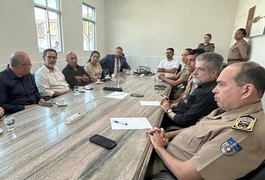 Secretário de Segurança e Comandante da PM recebem familiares do jovem Gabriel Lincoln