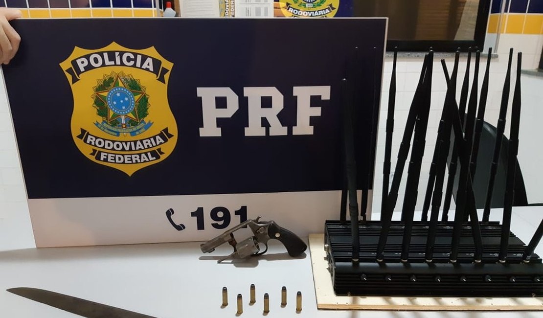 Polícia Rodoviária prende suspeitos diversos crimes em Canapi