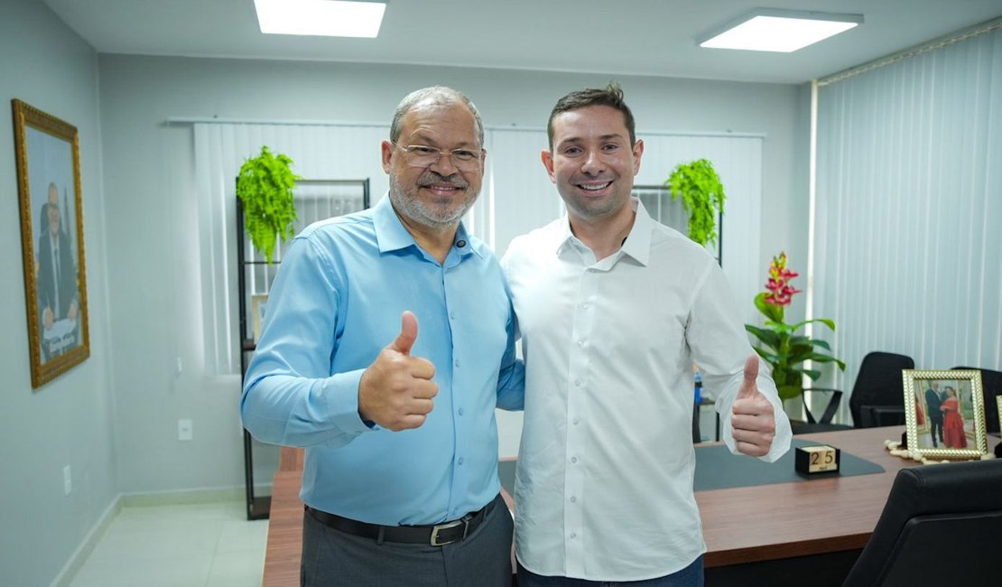 Lucas Barbosa participa das comemorações pelos 72 anos de Feira Grande e reforça compromisso com o desenvolvimento do município