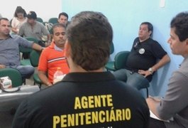 Agentes Penitenciários paralisam atividades por tempo indeterminado