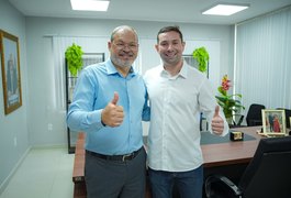 Lucas Barbosa participa das comemorações pelos 72 anos de Feira Grande e reforça compromisso com o desenvolvimento do município