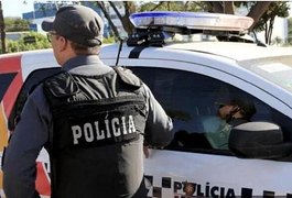 Para se defender de constantes agressões, mulher joga soda cáustica no rosto do marido