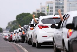 Motoristas de aplicativo caíram no “conto do vigário”, diz Sakamoto