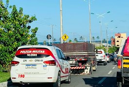 Assaltantes invadem loja e roubam dinheiro de cofre em loja da capital alagoana