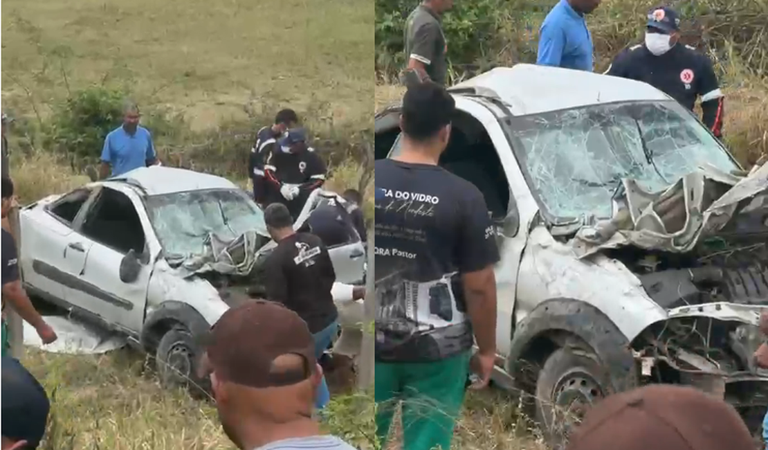 Motorista escapa com ferimentos leves após carro capotar e cair em ribanceira na AL-220