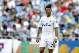 Cristiano Ronaldo renova com o Real e supera salário de Messi