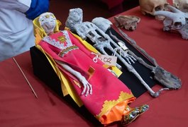 'Múmias extraterrestres' achadas no Peru são, na verdade, bonecos feitos com ossos de animais