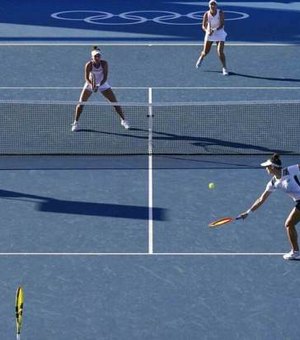 Pigossi e Stefani conquistam bronze inédito no tênis com virada histórica