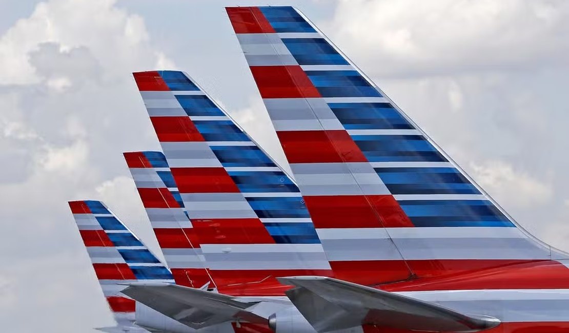 Controlador aéreo evita desastre após identificar 2 aviões com o mesmo número de voo