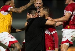 CRB bate Figueirense e se classifica para a quinta fase da Copa do Brasil