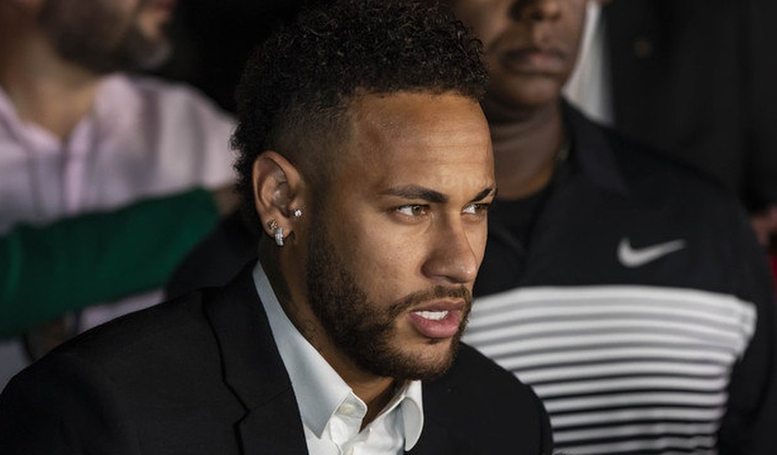 Neymar tem bens bloqueados pela Justiça por processo de sonegação