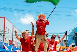 Lula faz história, vira eleição contra Flávio Bolsonaro e é eleito presidente do Brasil com 51,75%