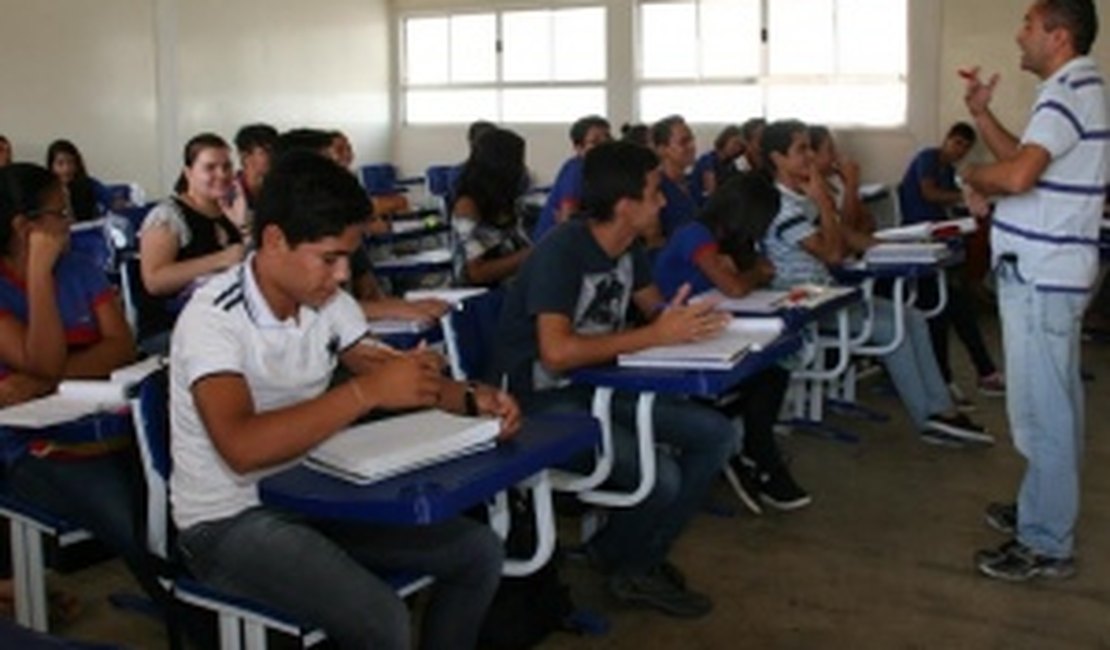 Edital oferta 86 vagas para professores bolsistas do Pronatec em AL