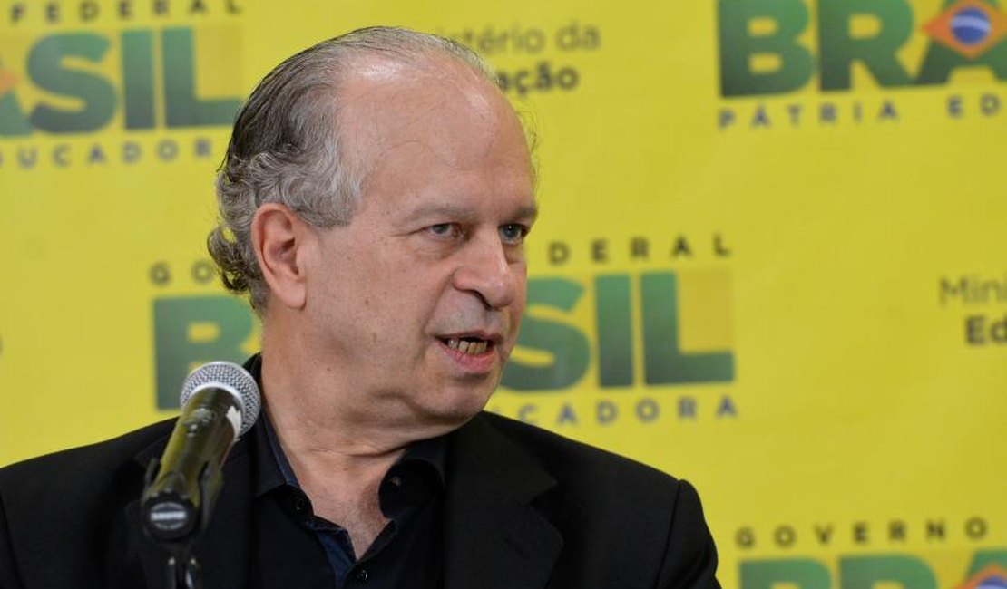 MEC está sem dinheiro para novos contratos do Fies