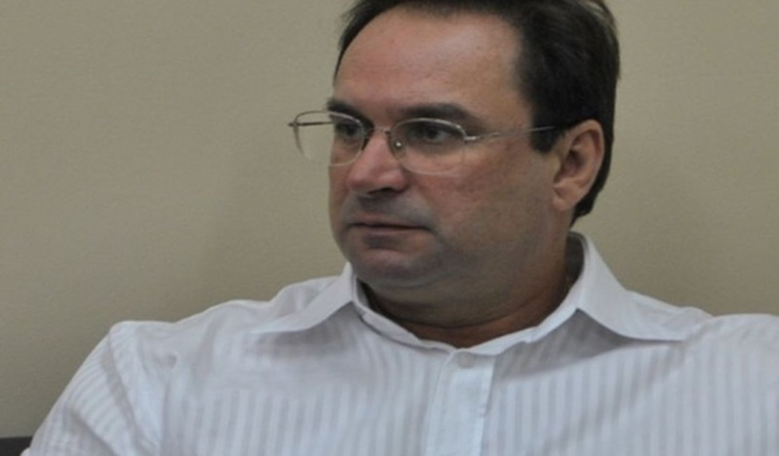 Luciano Barbosa não poderá usar tempo de rádio e sigla do MDB em campanha eleitoral