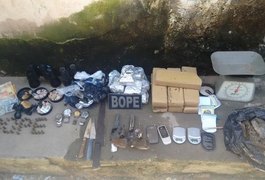 Bope apreende armas e mais de 10 kg de drogas