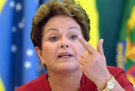 Dilma se manifesta e diz que denúncias são golpes da oposição