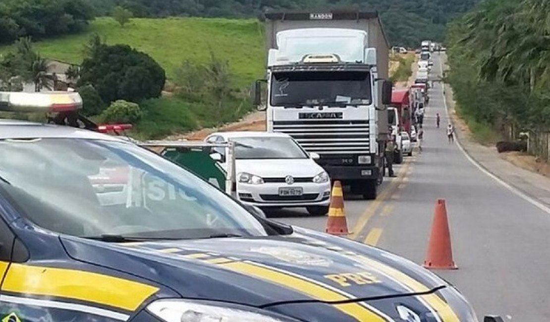 Trecho da BR-101 em Flexeiras vai ser interditado para detonação de rochas