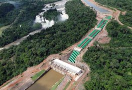 Destino do sistema Eletrobras aguarda por senadores na volta do recesso