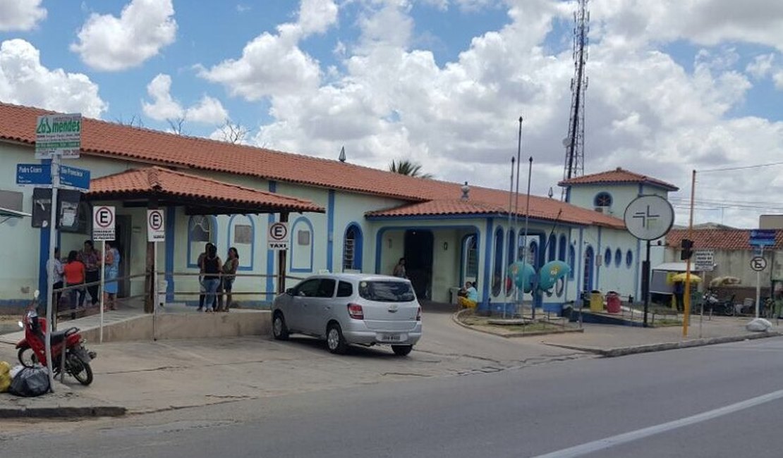 Hospital Regional de Arapiraca não tem mais espaço para pacientes de covid-19