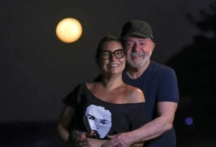 Lula e a esposa, Janja, estão em isolamento após testarem positivo para covid-19