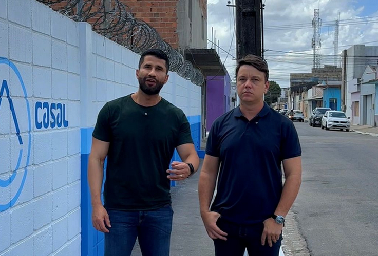 Vereador Vavazinho pede apoio do deputado federal Fábio Costa para cobrar explicações da Casal sobre falta de água em Arapiraca