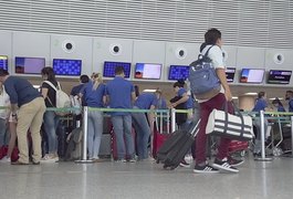 Regras para uso de máscaras em aviões e aeroportos ficam mais rígidas