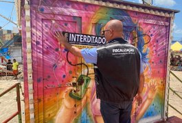 Funcionando sem alvará, parque de diversões é interditado em Maceió