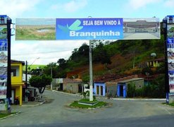Polícia prende suspeito﻿ de ameaçar, agredir e forçar a mãe a manter relações sexuais com ele, no Sertão