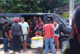 Durante viagens do feriadão, passageiros denunciam superlotação em transportes alternativos