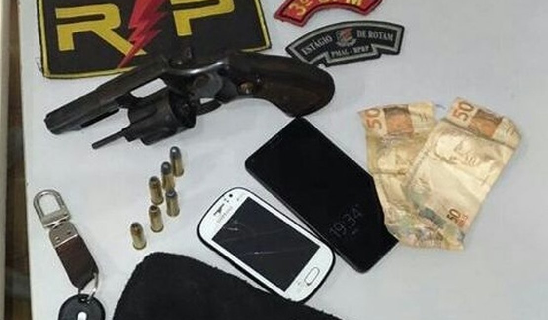 Irmão de envolvido em crime de repercussão em Arapiraca é capturado com arma e alega: “Ameaçado”