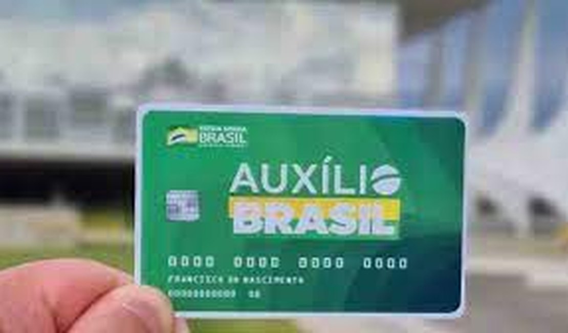 Veja quem tem direito a receber o Auxílio Brasil, programa substituto do Bolsa Família