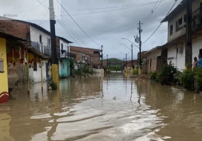Maceió e mais 45 cidades de Alagoas podem registrar fortes chuvas nesta terça-feira