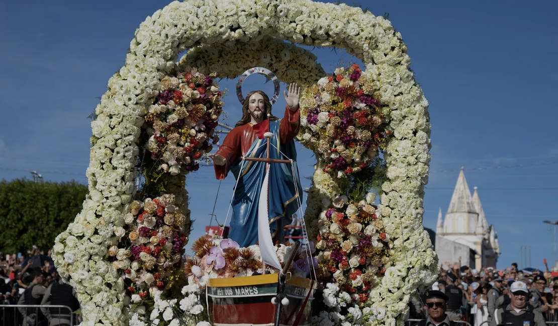 Prefeitura de Penedo transmite ao vivo a procissão terrestre, fluvial e a missa de encerramento do Bom Jesus 2026