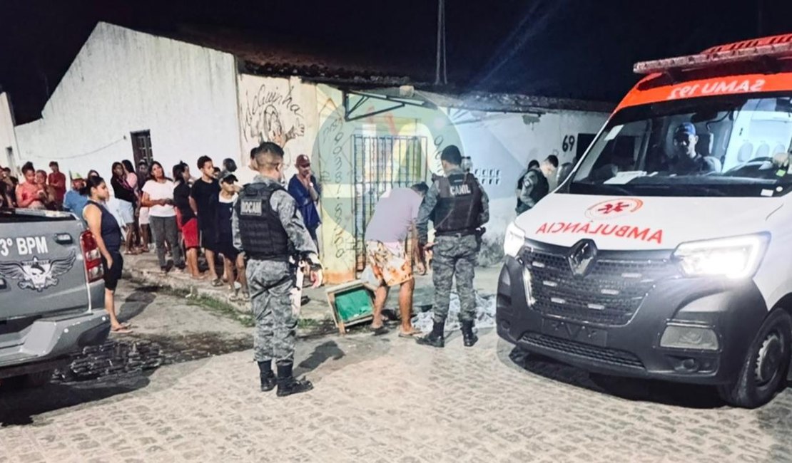 Homem é morto a tiros e outro fica ferido em esquina no bairro Caititus, em Arapiraca