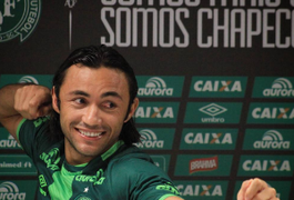 Apresentado, Apodi fala em ajudar na reconstrução da Chapecoense