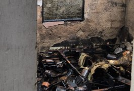 Incêndio atinge cômodos de residência na manhã desta sexta, em Messias