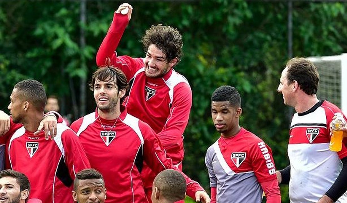 Kaká é convocado por Dunga e recebe ovada depois de rachão