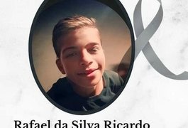 Adolescente de 13 anos morre após motocicleta bater em cerca no Sertão