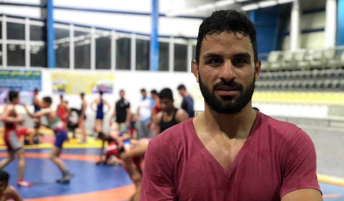 Lutador iraniano Navid Afkari é executado, diz mídia estatal