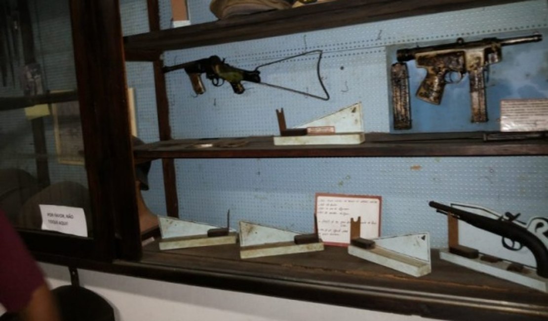 Armas do acervo de Museu do Xucurus são furtadas, em Palmeira dos Índios