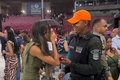 VÍDEO: Ex-vocalista da Banda Fascínio surpreende com pedido de casamento em formatura da PMPE