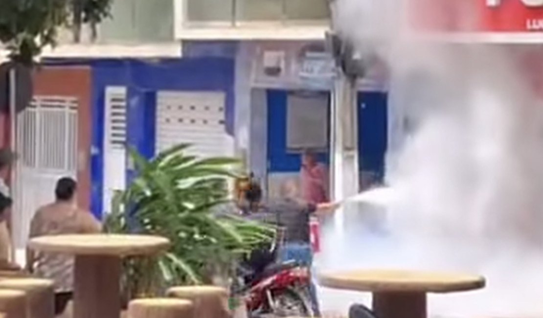 Suspeita de falha elétrica provoca incêndio em mercadinho de Feira Grande