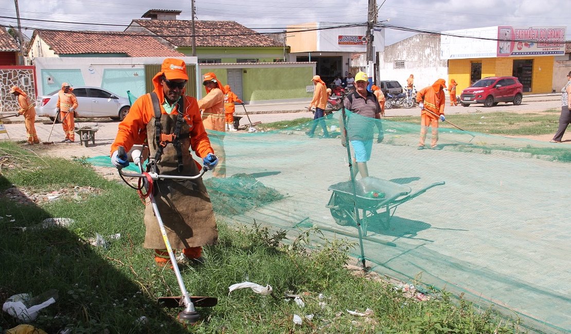 Serviços de limpeza e o 5° Centro funcionam neste feriado