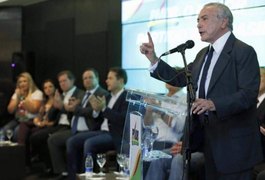 Em evento do PMDB, Temer diz que informações de Delcídio serão analisadas