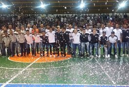 Elenco do ASA é recebido com festa pela torcida em Arapiraca