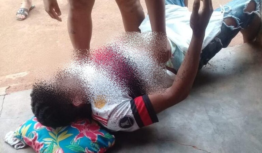 Homem é agredido com capacete e baleado por criminosos, em Palmeira dos Índios