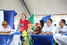 Prefeito Fabinho Aurélio paga 14º salário a servidores da educação
